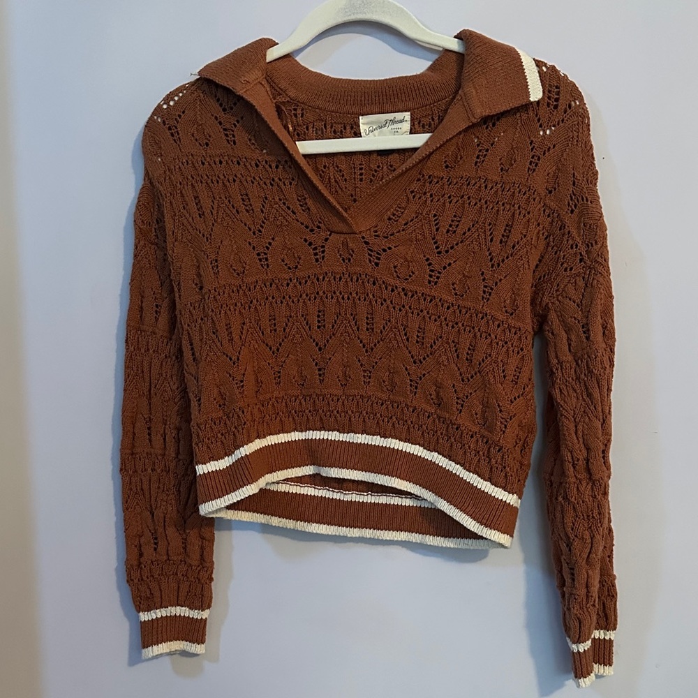 Universal Thread V-Neck Sweater in Brown with Cream Accents